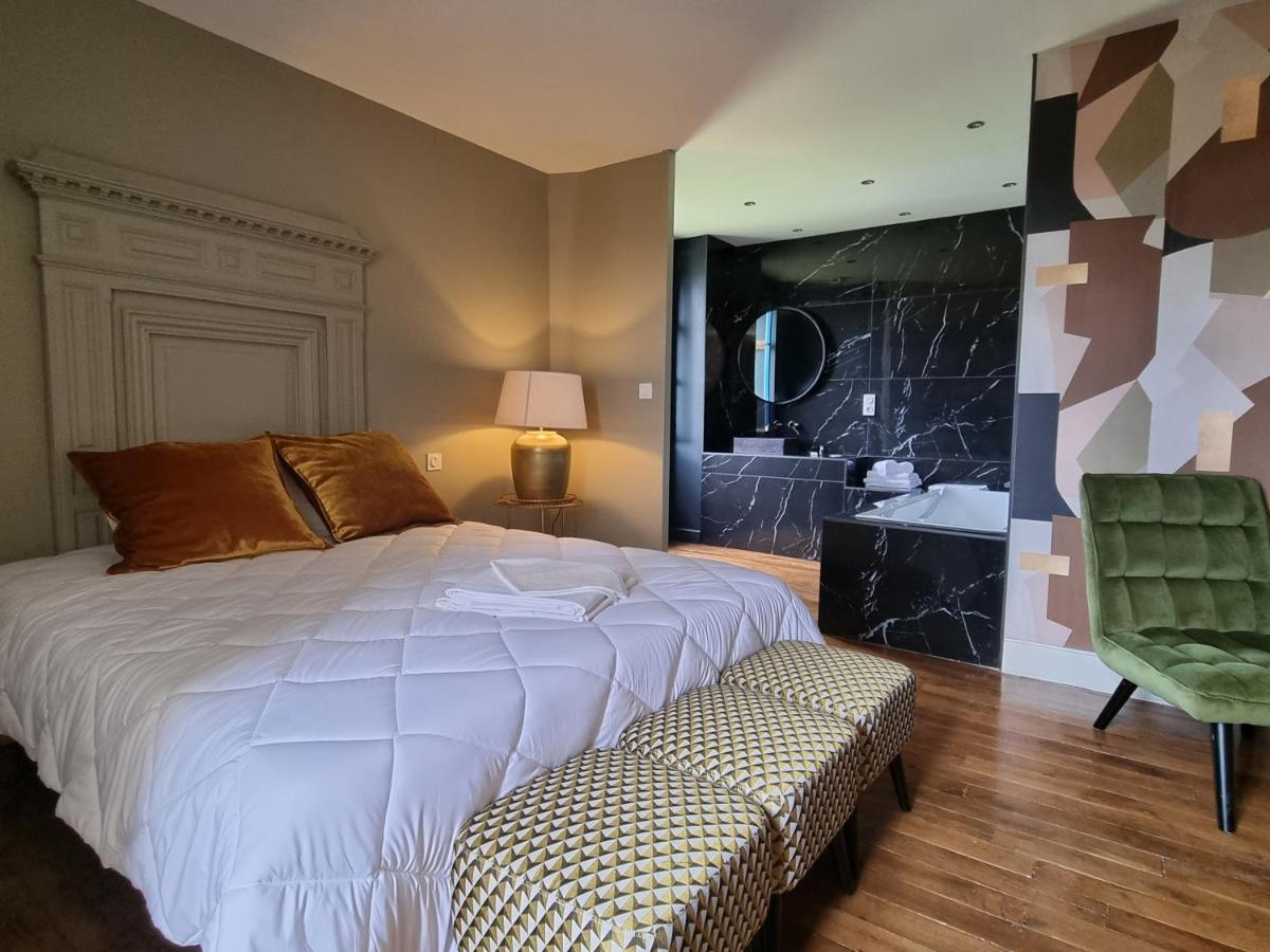 Villa Mura Gite Luxe Avec Piscine Et Spa Campagne Et Grand Air Nouvelle Aquitaine Correze Neuvic  エクステリア 写真